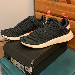 Adidas NMD R2 in Green and Coral